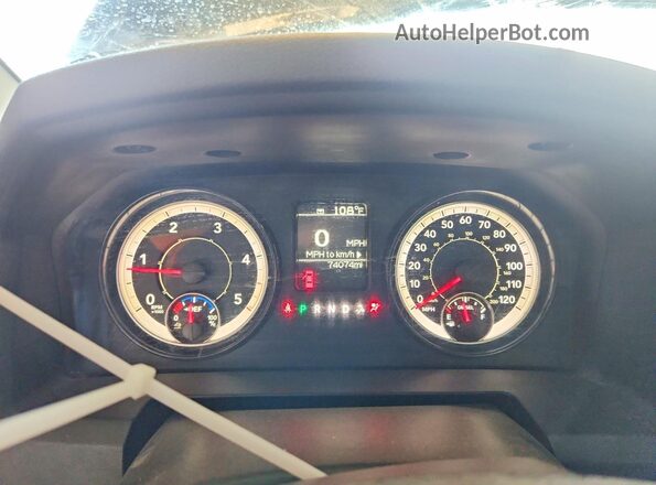 1C6RR7KM2KS750357 2019 RAM 1500 Серый Вид щитка приборов