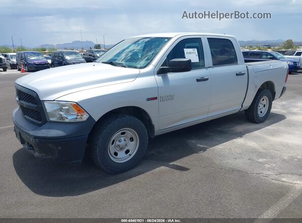 1C6RR7KM5HS753570 2017 RAM 1500 Серебряный Передняя левая четверть