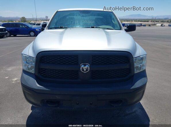 1C6RR7KM5HS761314 2017 RAM 1500 Серебряный Вид спереди