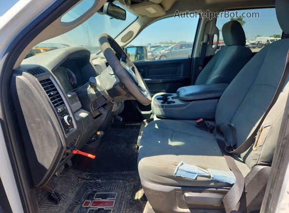 1C6RR7KT1GS111272 2016 RAM 1500 Белый Вид салона спереди