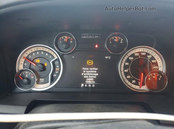 1C6RR7KT3KS626802 2019 RAM 1500 Silver ხელსაწყოთა პანელის ხედი