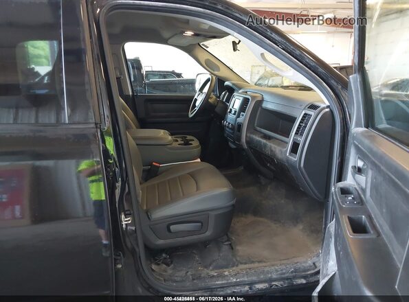 1C6RR7KT4KS662045 2019 RAM 1500 CLASSIC Black Front interior view