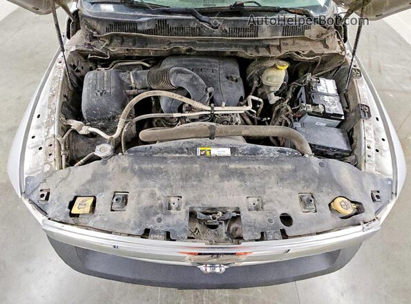 1C6RR7KT5HS626857 2017 RAM 1500 Silver Vista interior trasera