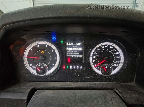 1C6RR7KT5HS626857 2017 RAM 1500 Silver Vista del cuadro de instrumentos