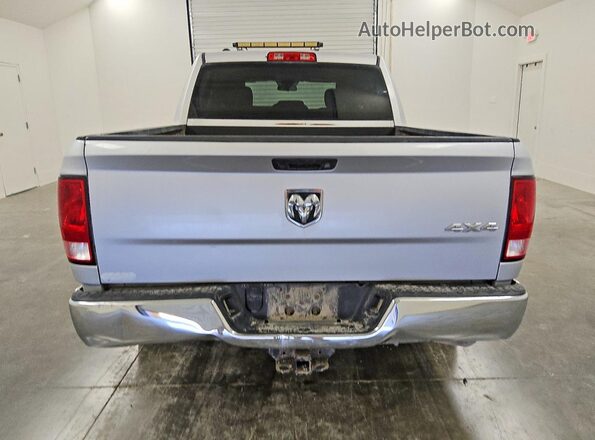 1C6RR7KT5HS626857 2017 RAM 1500 Silver Vista trasera