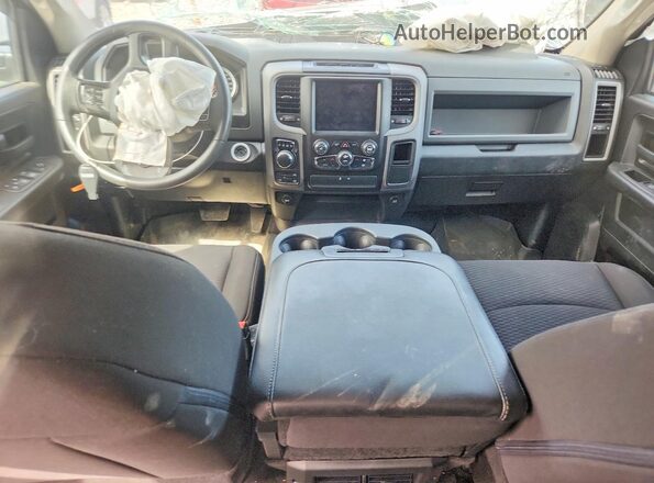1C6RR7KT6LS132807 2020 RAM 1500 Silver წინა პანელის ხედი