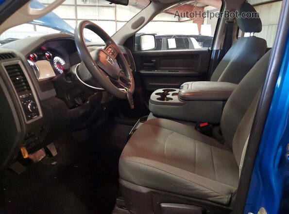 1C6RR7KT8LS112655 2020 RAM 1500 Синий Вид салона спереди
