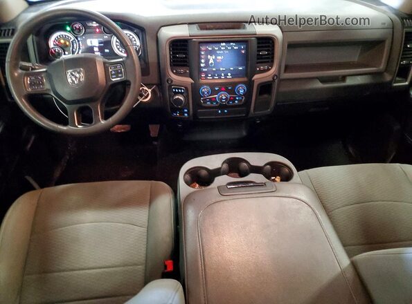 1C6RR7KT8LS112655 2020 RAM 1500 Синий Вид панели приборов