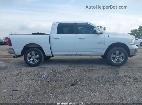 1C6RR7LG1GS158481 2016 RAM 1500 White Սալոնի հետևի տեսք
