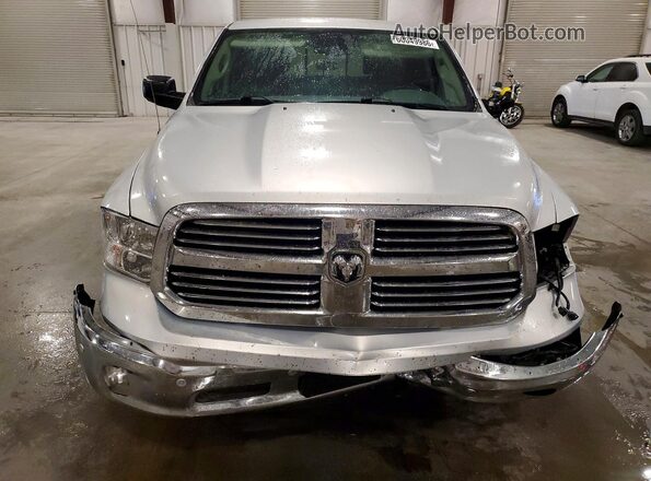 1C6RR7LG1HS559451 2017 RAM 1500 Серебряный Вид спереди