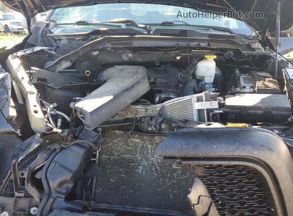 1C6RR7LG3MS548414 2021 RAM 1500 Black Rear interior view