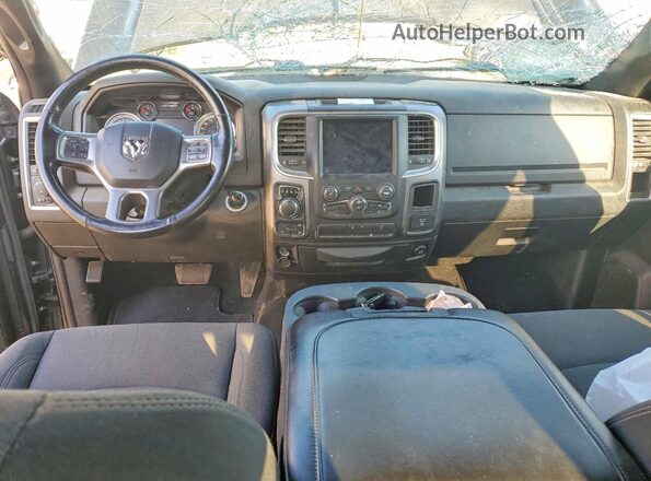 1C6RR7LG3MS548414 2021 RAM 1500 Black Dashboard view