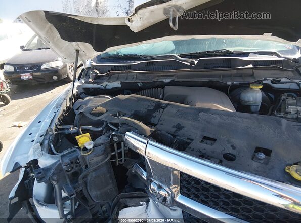 1C6RR7LG4HS568063 2017 RAM 1500 Белый Вид сзади