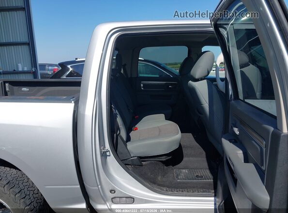 1C6RR7LG4HS618203 2017 RAM 1500 Silver VIN sticker view