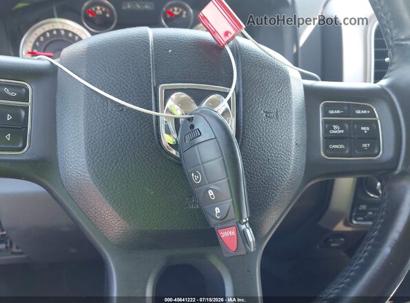 1C6RR7LG4HS618203 2017 RAM 1500 Silver Dashboard view