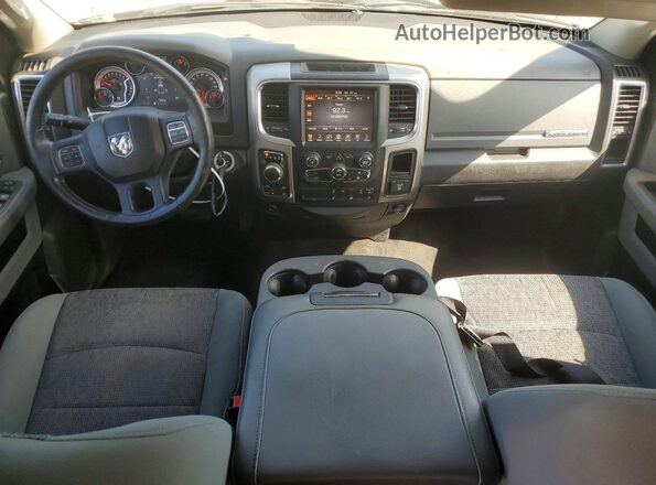 1C6RR7LG8HS849220 2017 RAM 1500 Black Առջևի վահանակի տեսք