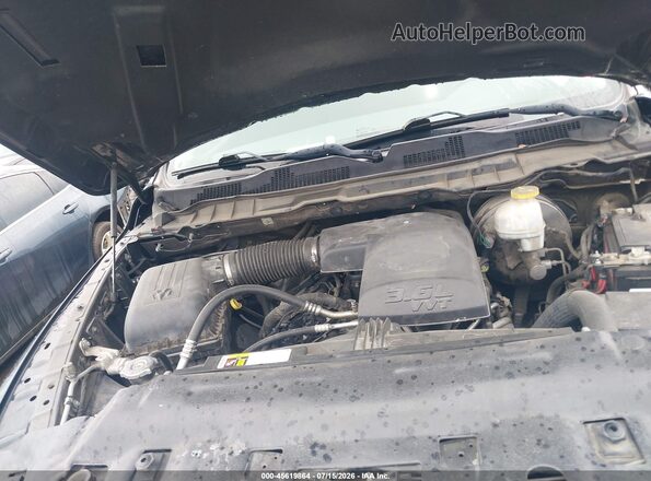 1C6RR7LG9JS268931 2018 RAM 1500 Black Rear view