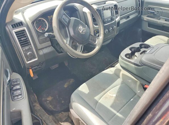 1C6RR7LM0JS346339 2018 RAM 1500 Gray Առջևի վահանակի տեսք