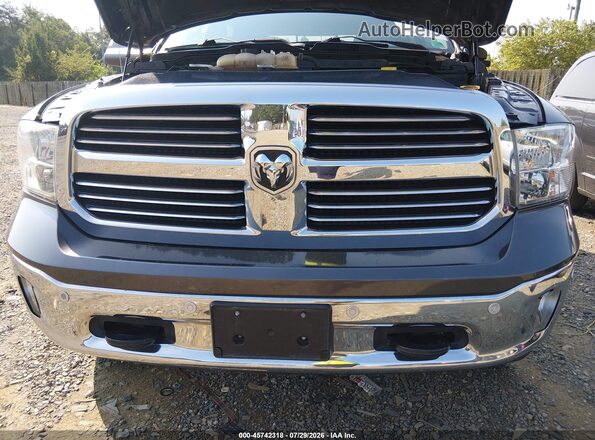 1C6RR7LM3JS338333 2018 RAM 1500 Gray Front view