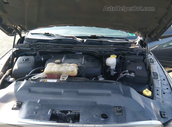 1C6RR7LM3JS338333 2018 RAM 1500 Gray Rear view