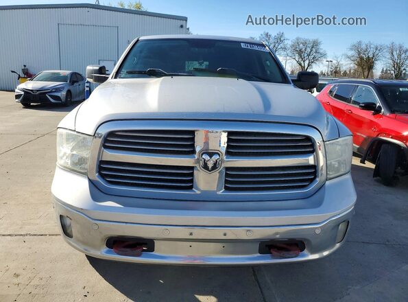 1C6RR7LM6HS878074 2017 RAM 1500 Silver Widok z przodu