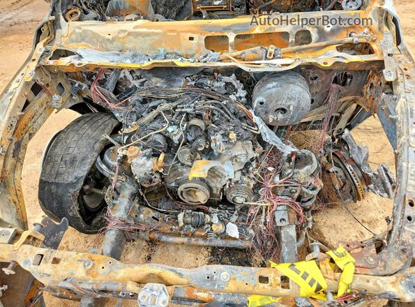 1C6RR7LM9GS175681 2016 RAM 1500 Красный Вид задней части салона