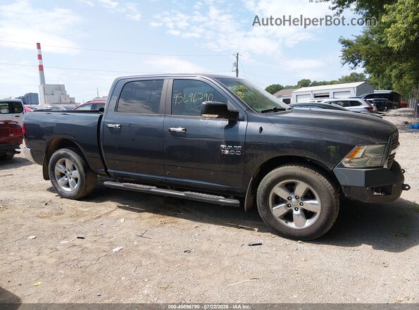 1C6RR7LM9HS877307 2017 RAM 1500 Dark Blue Widok wnętrza z tyłu