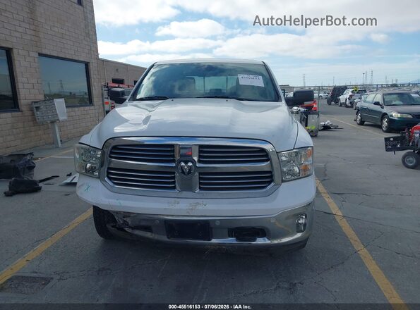 1C6RR7LMXGS238867 2016 RAM 1500 White Widok wnętrza z tyłu