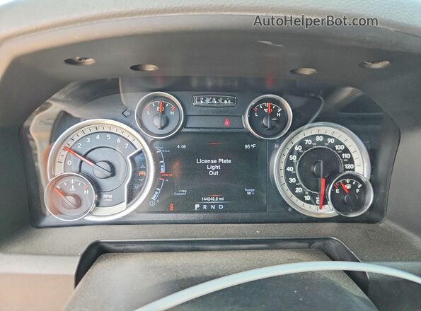 1C6RR7LT1GS138521 2016 RAM 1500 Silver Instrument cluster view
