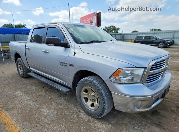 1C6RR7LT1GS138521 2016 RAM 1500 Silver Front right