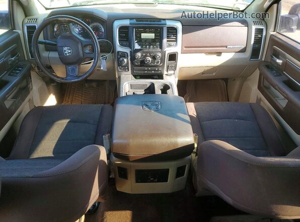 1C6RR7LT1GS139474 2016 RAM 1500 Черный Вид панели приборов