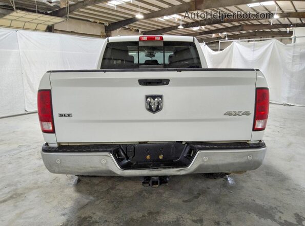 1C6RR7LT2JS161507 2018 RAM 1500 White Вид ззаду