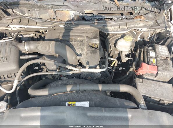 1C6RR7LT2KS696693 2019 RAM 1500 CLASSIC Белый Вид сзади