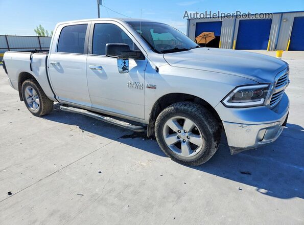 1C6RR7LT3GS192046 2016 RAM 1500 Silver Front right