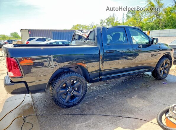 1C6RR7LT3JS237946 2018 RAM 1500 Черный Задняя правая четверть