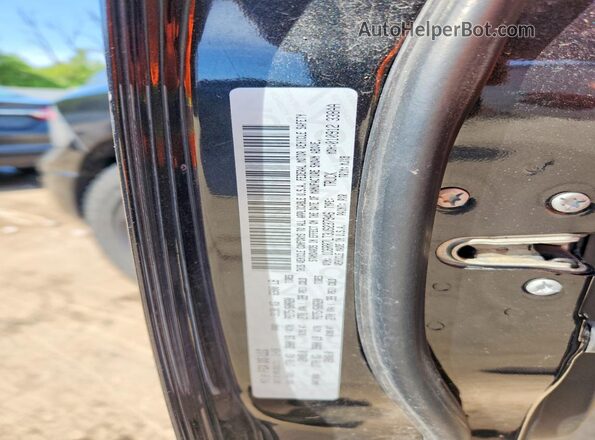 1C6RR7LT3JS237946 2018 RAM 1500 Черный Вид подкапотного пространства