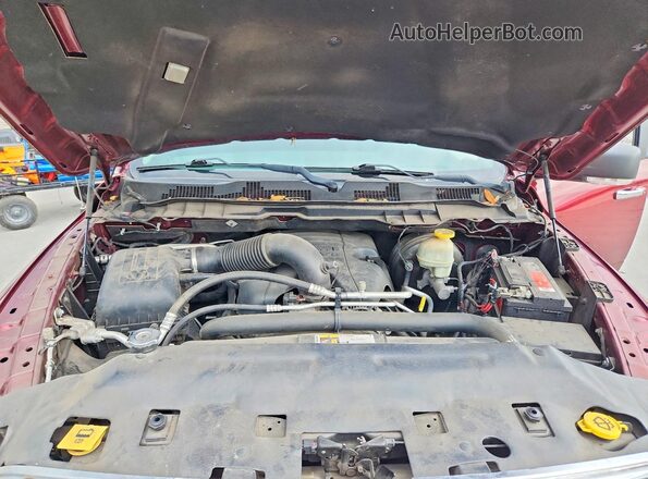 1C6RR7LT4HS853312 2017 RAM 1500 Красный Вид задней части салона