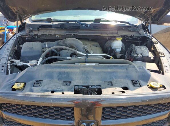 1C6RR7LT4JS241407 2018 RAM 1500 Black Vista interior trasera