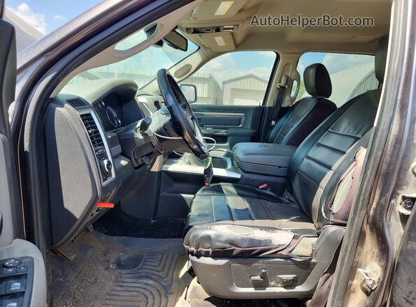 1C6RR7LT6GS331179 2016 RAM 1500 Gray Widok wnętrza z przodu