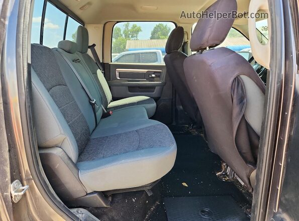 1C6RR7LT6GS331179 2016 RAM 1500 Gray Widok tylnych siedzeń
