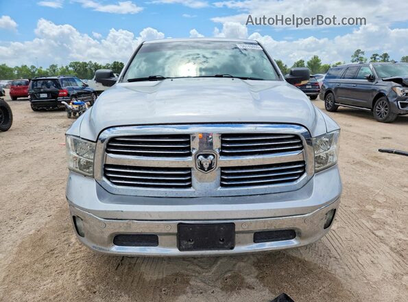 1C6RR7LT8GS203722 2016 RAM 1500 Серебряный Вид спереди