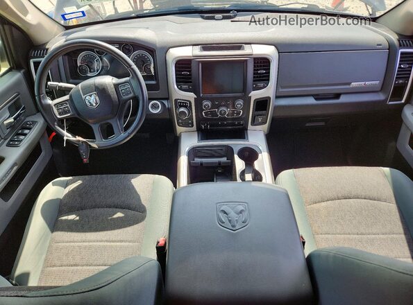 1C6RR7LT8GS317946 2016 RAM 1500 Gray Widok deski rozdzielczej