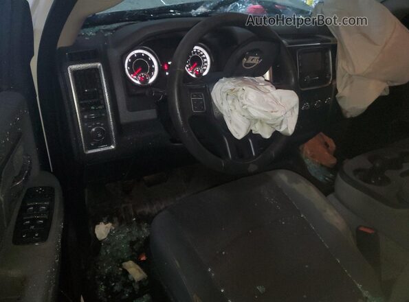 1C6RR7LT9HS715569 2017 RAM 1500 White Dashboard view
