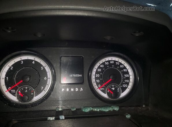 1C6RR7LT9HS715569 2017 RAM 1500 White Instrument cluster view