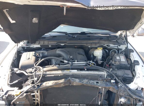 1C6RR7MT2HS711197 2017 RAM 1500 White Vista trasera