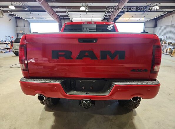 1C6RR7MT2JS109714 2018 RAM 1500 Red Rear view