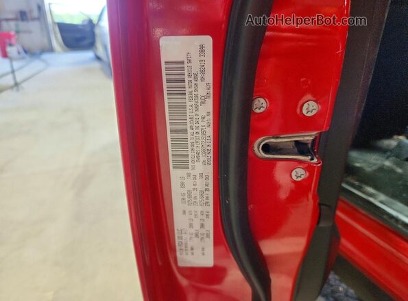 1C6RR7MT2JS109714 2018 RAM 1500 Red Engine compartment view