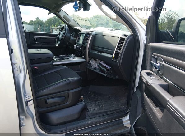 1C6RR7MT4HS601204 2017 RAM 1500 Gray Вид салону спереду