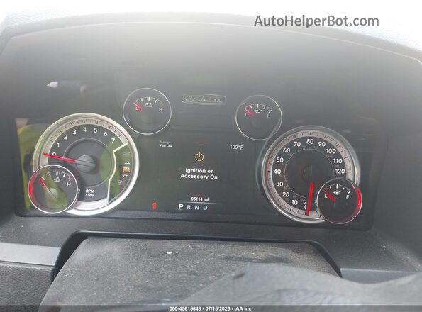 1C6RR7MT6JS291093 2018 RAM 1500 Silver Rear seats view