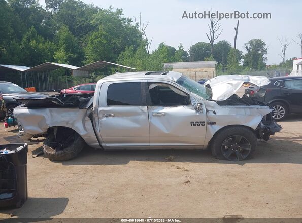 1C6RR7MT6JS291093 2018 RAM 1500 Silver Rear interior view